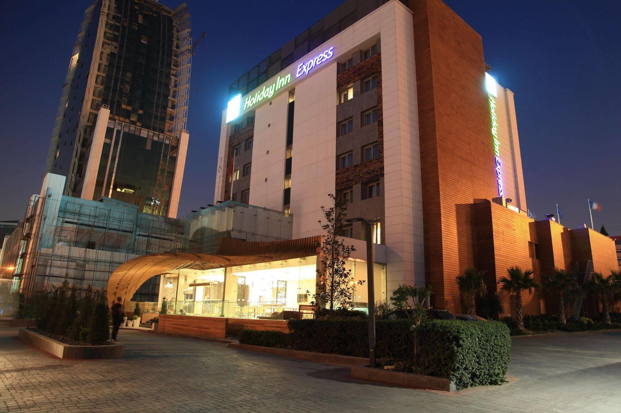 Holiday Inn Express İstanbul Airport Dış mekan fotoğraf